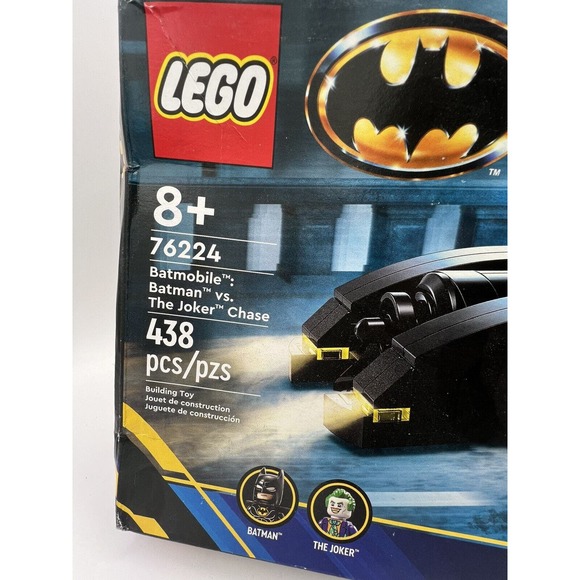 LEGO DC Batmobile: Batman vs. The Joker Chase 76224 - Picture 5 of 9